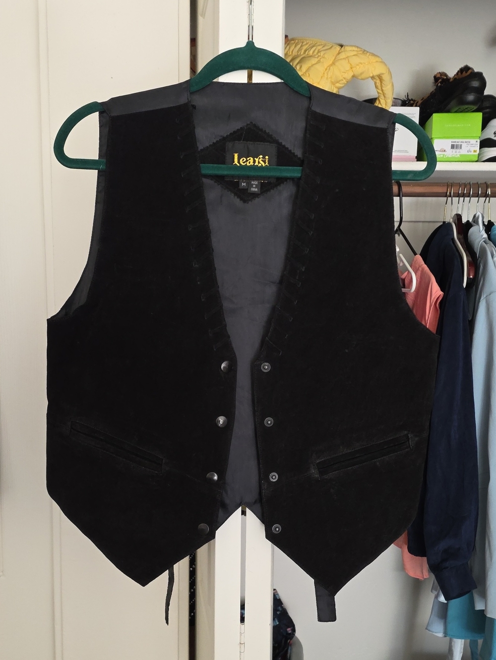 Black Men's Suede Button Vest Vintage 90s